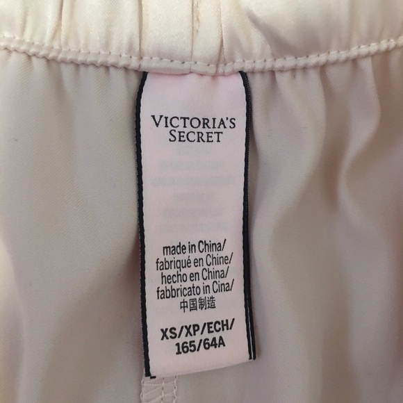 Victoria’s Secret light pink ruffle shorts size XS - Picture 3 of 3